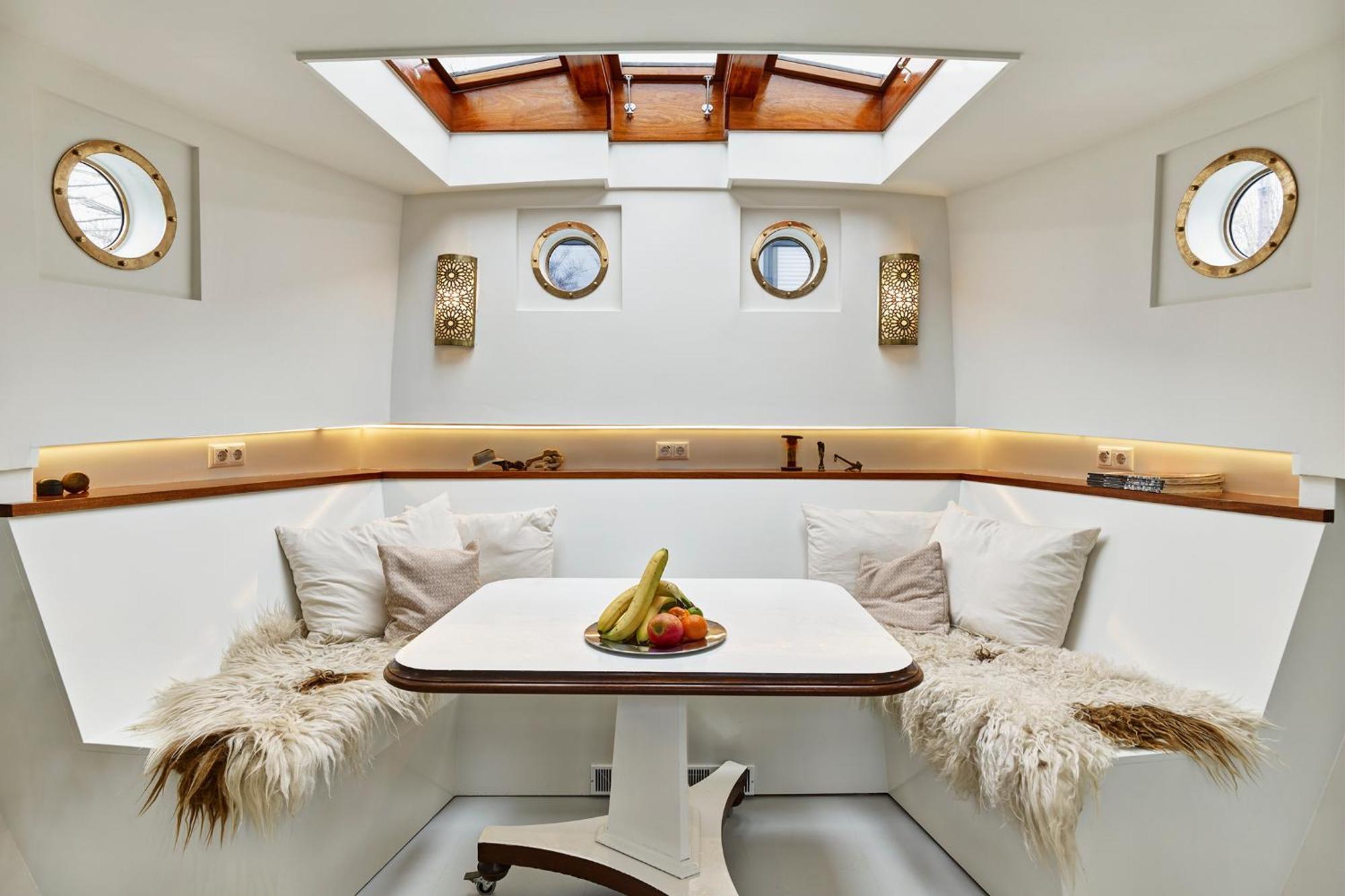 A304 Romantic Seaship In Top Center アムステルダム エクステリア 写真